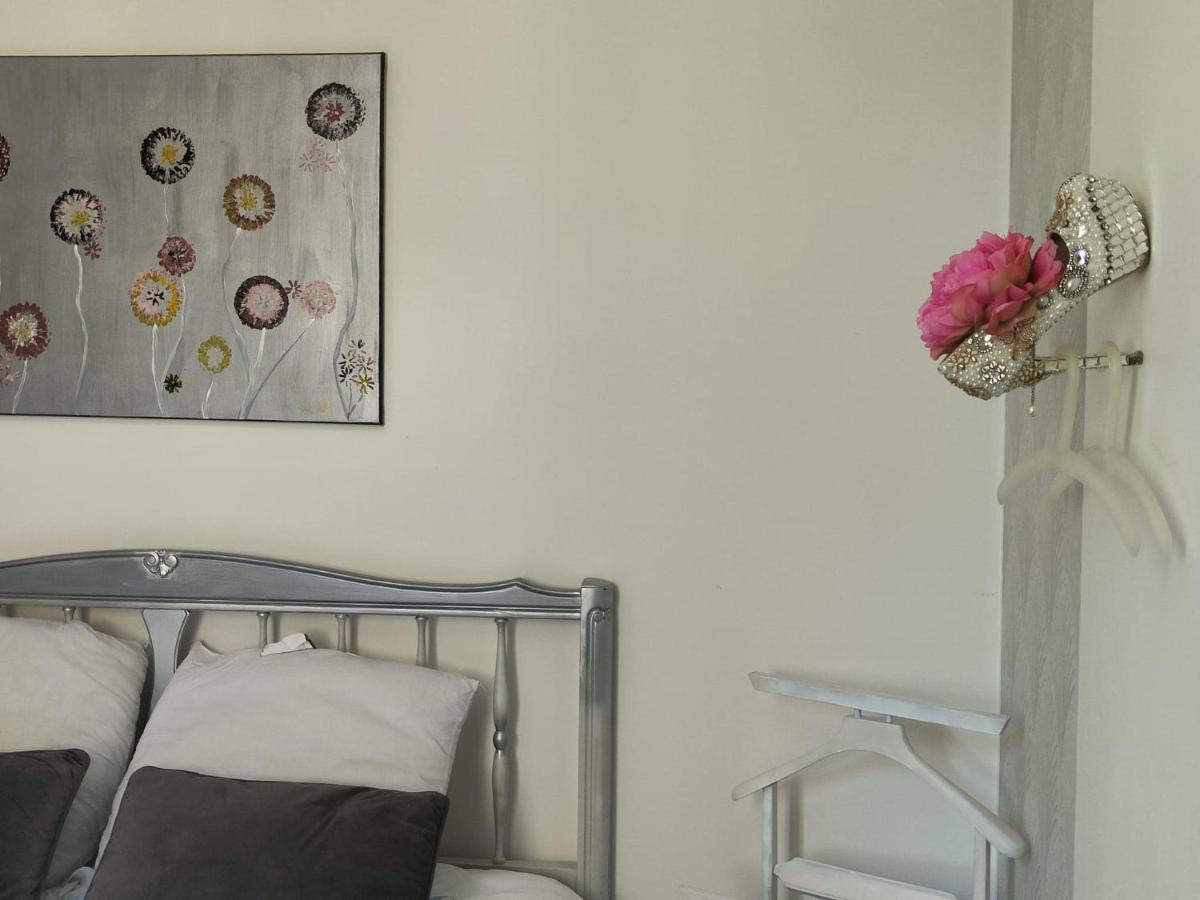 L'Empire D'Essences Appartement Valreas Ngoại thất bức ảnh